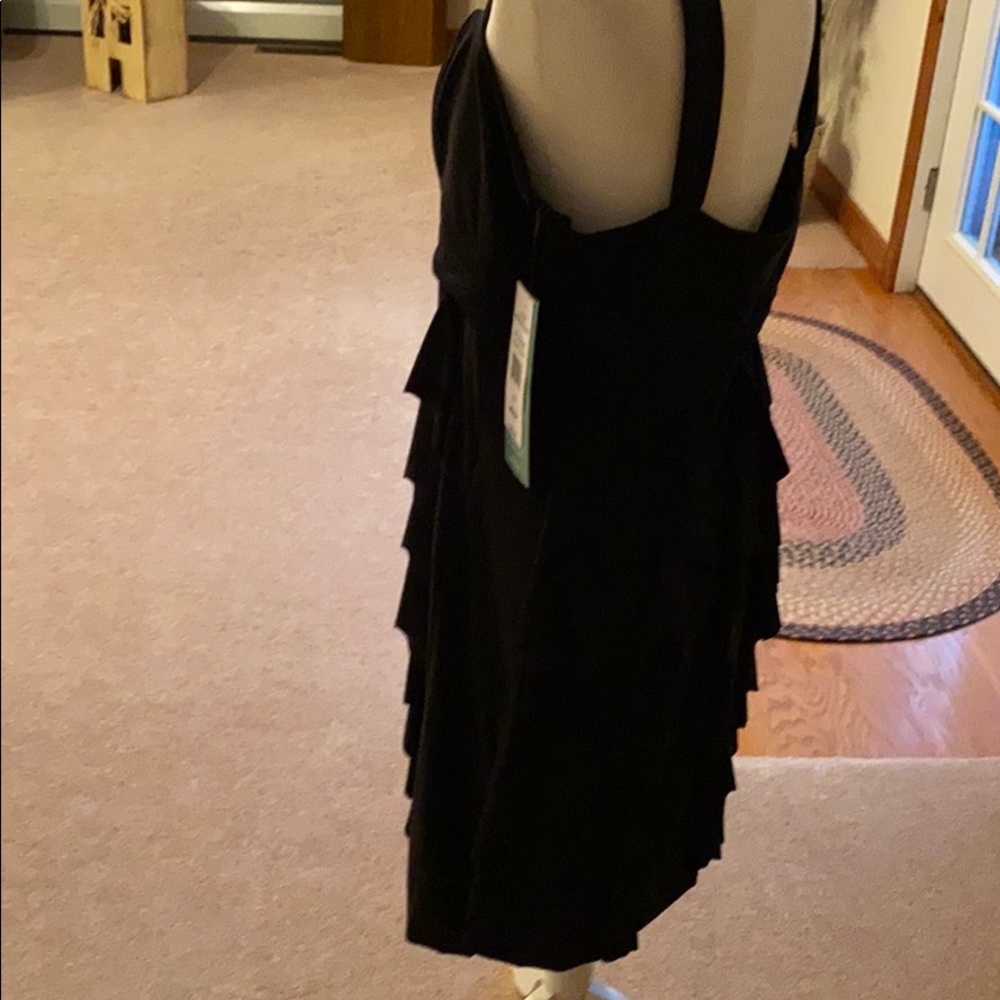 Dress - Picture 4 of 5